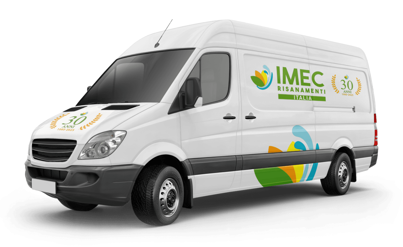 Furgone brandizzato IMEC Risanamenti con logo verde e bianco