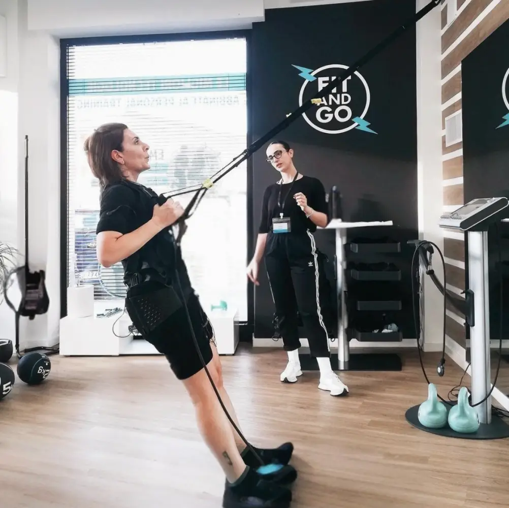 Séance EMS avec coach dans un studio FitAndGo